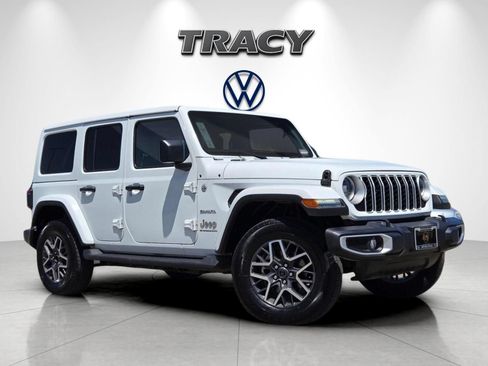 Used 2024 Jeep Wrangler Unlimited Sahara AWD/4WD image 2