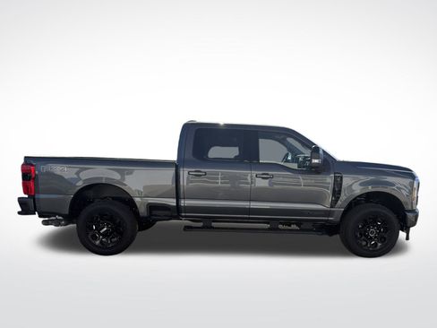 Used 2026 Ford F350 Lariat w/ Black Appearance Package image 12