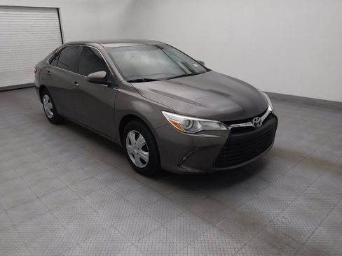 Used 2017 Toyota Camry LE image 13