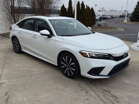 Used 2023 Honda Civic EX image 7