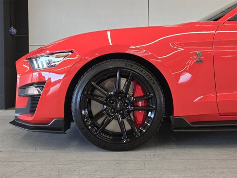 Used 2022 Ford Mustang Shelby GT500 w/ Technology Package image 9