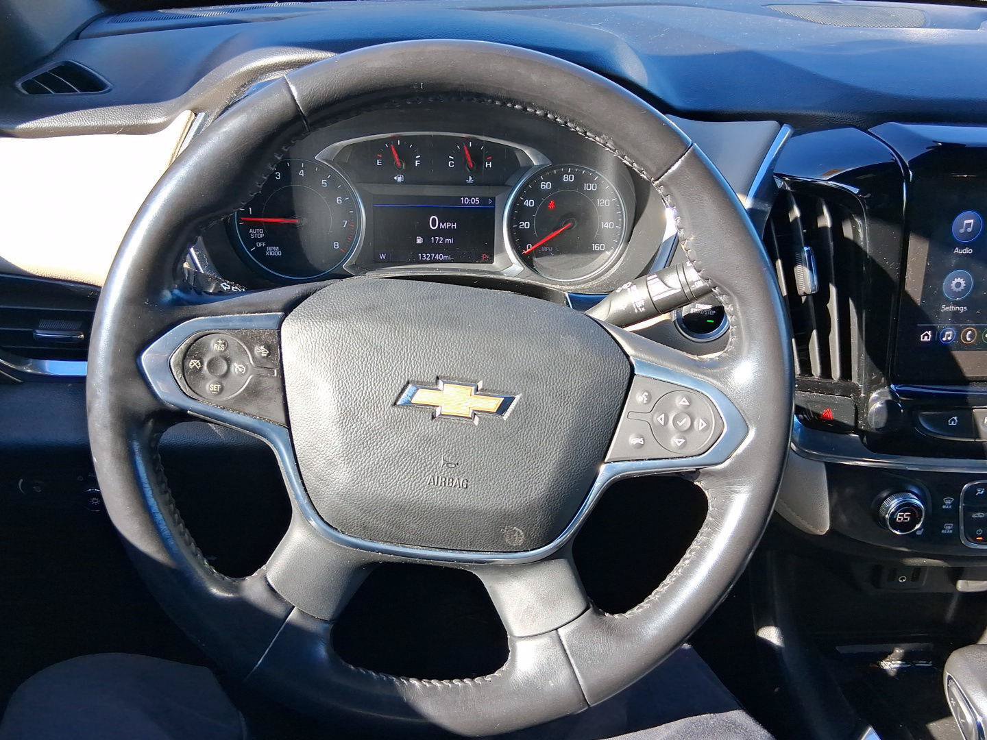 Used 2022 Chevrolet Traverse LT FWD image 16