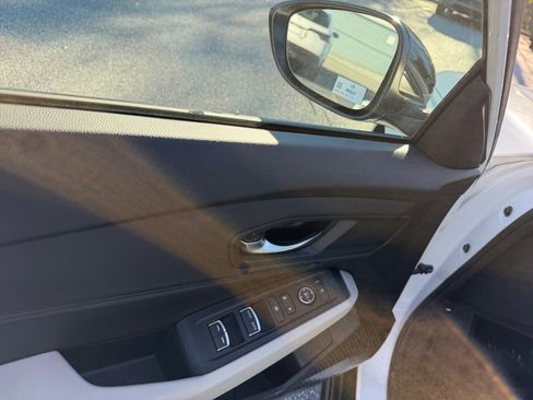 New 2025 Honda Accord SE image 32