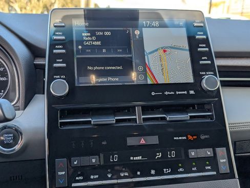 Used 2022 Toyota Avalon Limited w/ Advanced Safety Package image 17