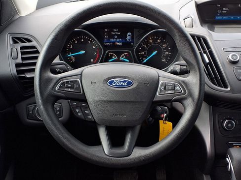 Certified 2019 Ford Escape S image 19