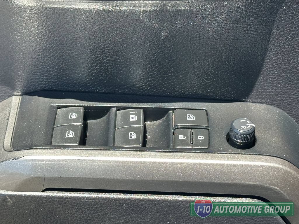 Used 2021 Toyota Tacoma SR5 RWD image 19
