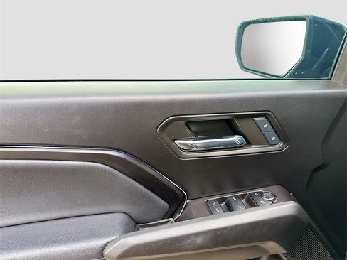 Used 2024 GMC Canyon Elevation w/ Elevation Premium Package image 9