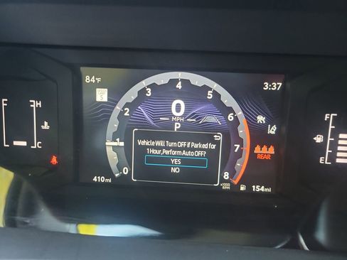 Certified 2025 Toyota Tacoma SR5 image 28