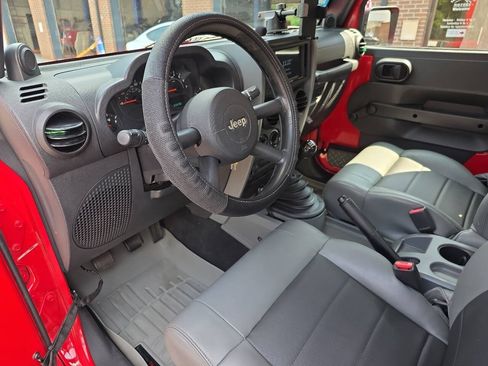 Used 2009 Jeep Wrangler X AWD/4WD image 11