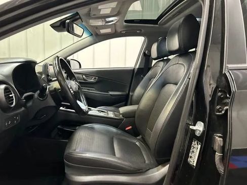 Used 2019 Hyundai Kona Limited FWD image 11