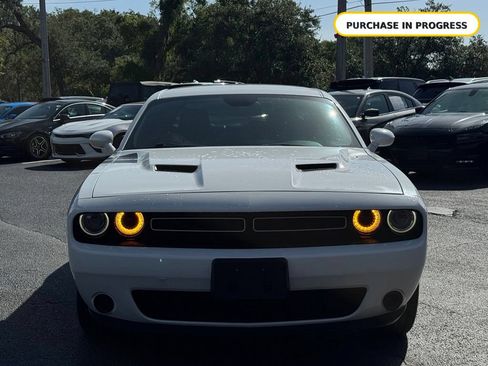 Used 2015 Dodge Challenger SXT RWD image 13