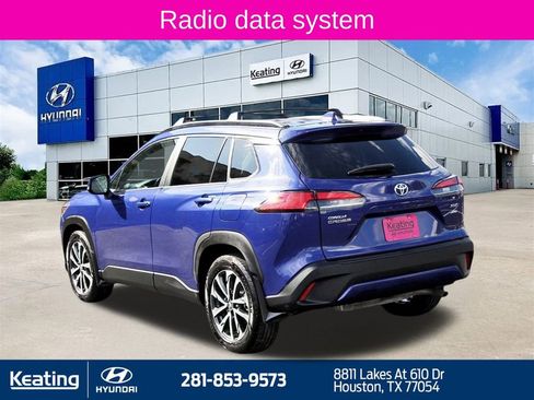 Used 2024 Toyota Corolla Cross XLE image 6