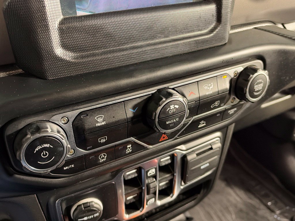 Used 2022 Jeep Gladiator Sport AWD/4WD image 21