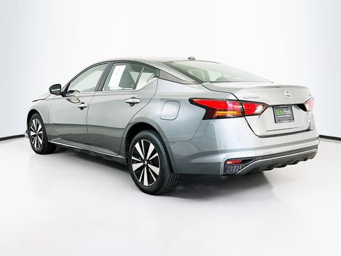 Used 2022 Nissan Altima 2.5 SV AWD/4WD image 5