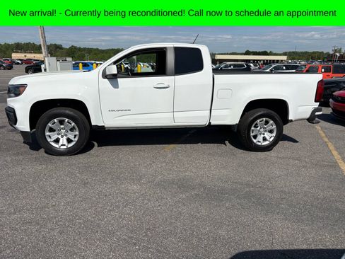 Used 2022 Chevrolet Colorado LT w/ Fleet Safety Package image 4