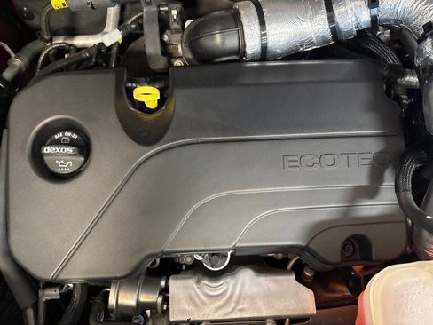 Used 2022 Buick Encore Preferred w/ Safety Package AWD/4WD image 31
