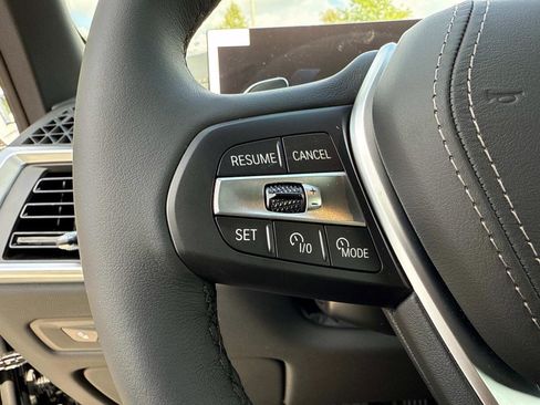 New 2026 BMW X5 xDrive50e w/ Executive Package image 34