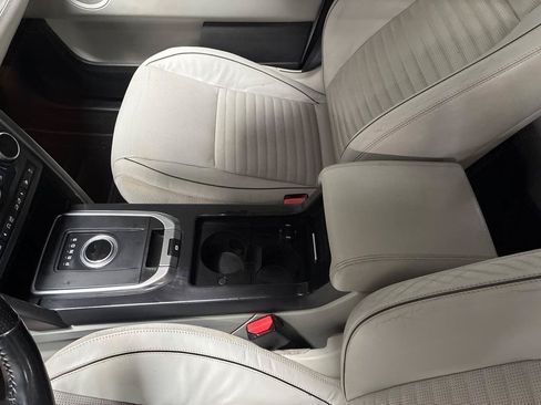 Used 2017 Land Rover Discovery Sport HSE AWD/4WD image 20