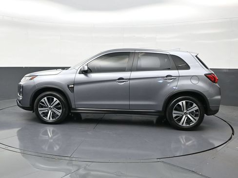 Used 2022 Mitsubishi Outlander Sport ES FWD image 2