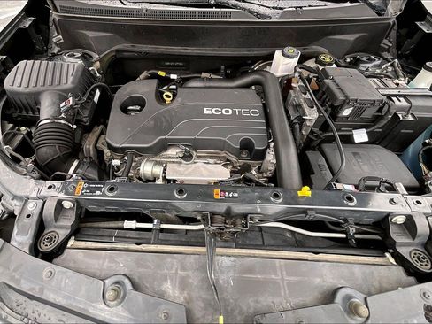 Used 2022 Chevrolet Equinox LS w/ LS Convenience Package image 10