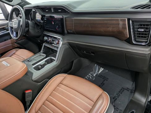 Used 2024 GMC Sierra 2500 Denali Ultimate image 29