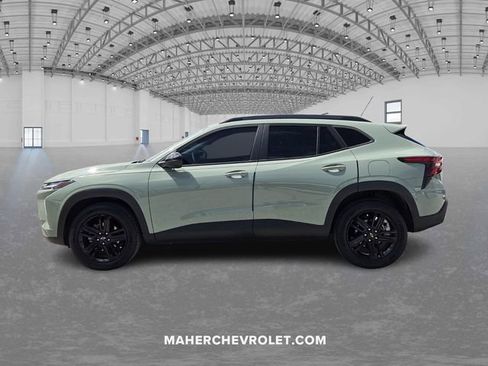 Certified 2024 Chevrolet Trax ACTIV w/ Driver Confidence Package image 4