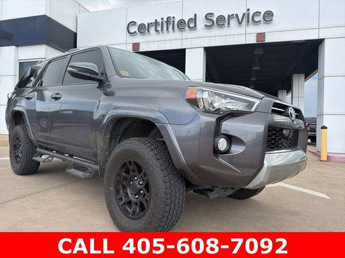 Used 2020 Toyota 4Runner TRD Off-Road Premium w/ Moonroof Package AWD/4WD image 20