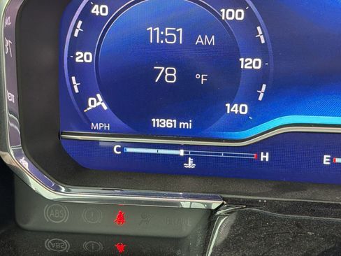 Used 2025 Chevrolet Silverado 2500 LT w/ Texas Edition image 18