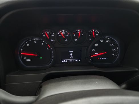 Used 2024 Chevrolet Silverado 2500 Custom w/ Custom Value Package image 11