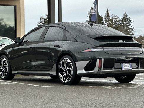 Used 2024 Hyundai Ioniq 6 SEL image 6