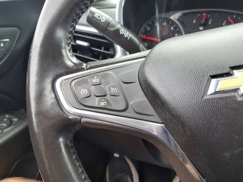 Used 2019 Chevrolet Equinox LT FWD image 22