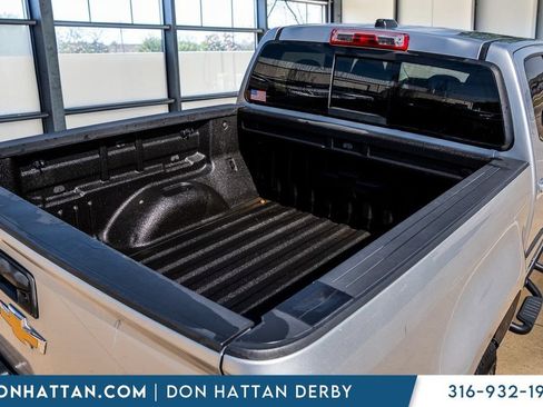 Used 2017 Chevrolet Colorado LT w/ LT Convenience Package RWD image 26