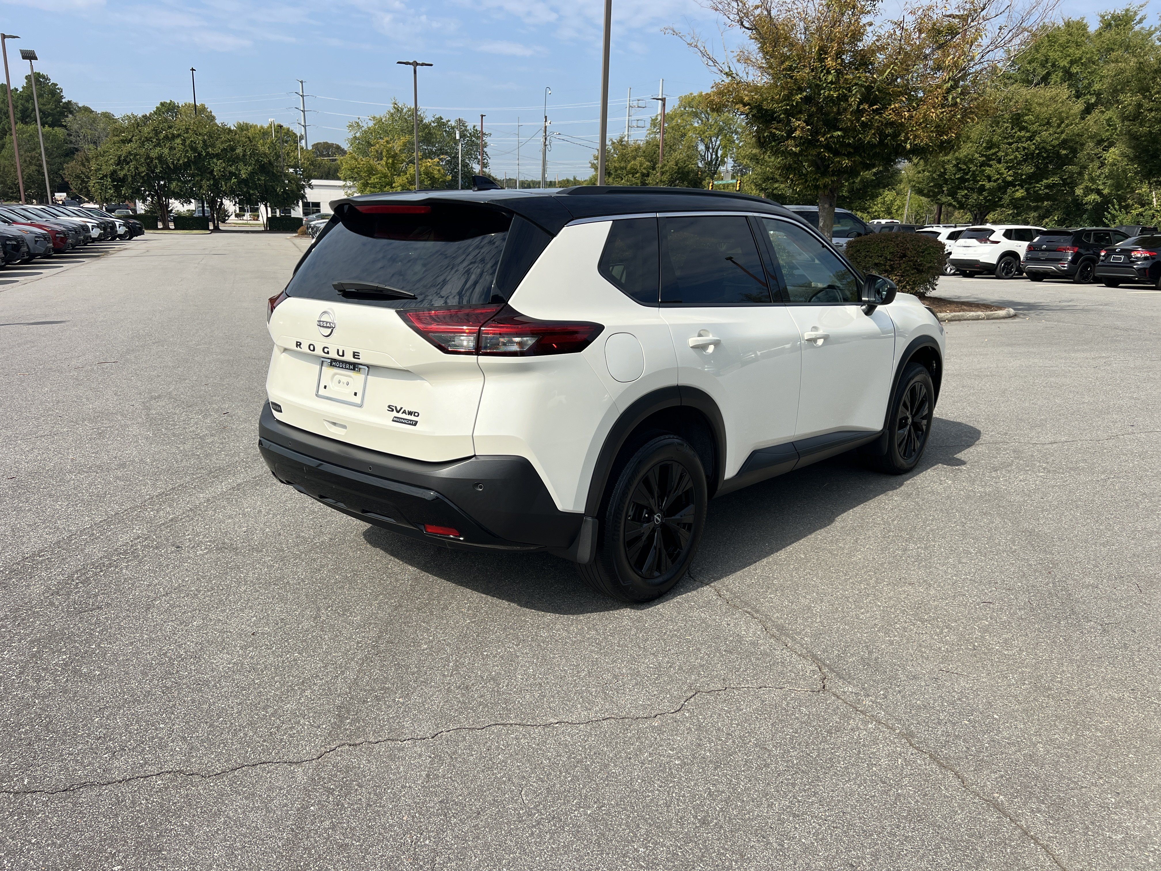 Certified 2023 Nissan Rogue SV w/ SV Premium B Package AWD/4WD image 5
