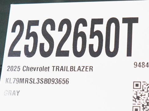 Used 2025 Chevrolet TrailBlazer LT w/ Convenience Package AWD/4WD image 31