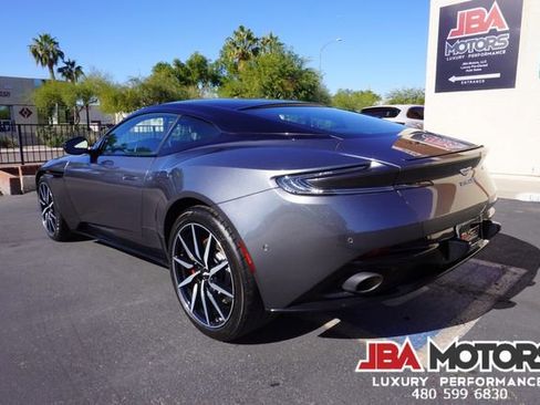 Used 2020 Aston Martin DB11 Coupe image 26