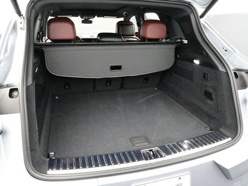 Certified 2024 Porsche Cayenne AWD/4WD image 15