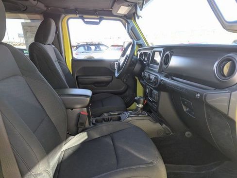 Used 2023 Jeep Wrangler Sport image 28