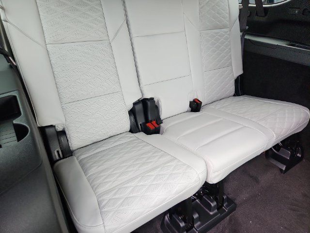 New 2026 Cadillac Escalade ESV Platinum Sport AWD/4WD image 24