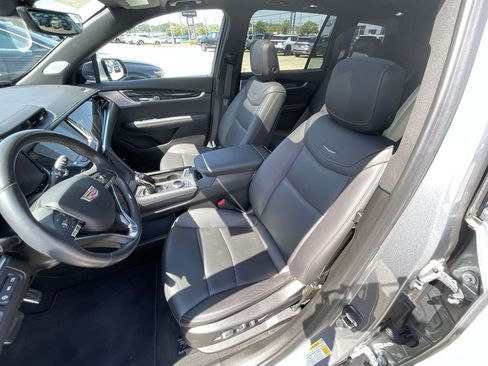 Certified 2024 Cadillac XT6 Premium Luxury w/ Technology Package AWD/4WD image 21