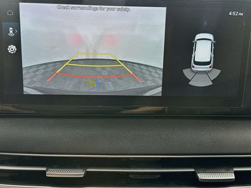 Used 2025 Hyundai Palisade SEL FWD image 23