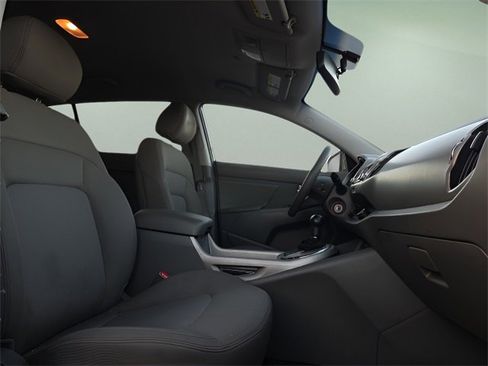 Used 2016 Kia Sportage LX image 15
