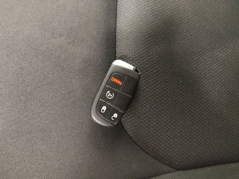 Used 2021 Jeep Renegade Sport AWD/4WD image 32