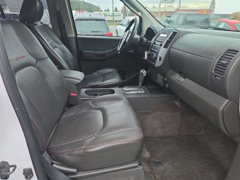 Used 2012 Nissan Xterra PRO-4X w/ Pro-4x Leather Pkg image 11