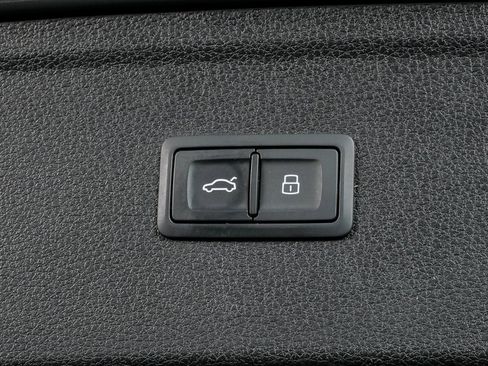 Used 2018 Audi Q5 Prestige image 32