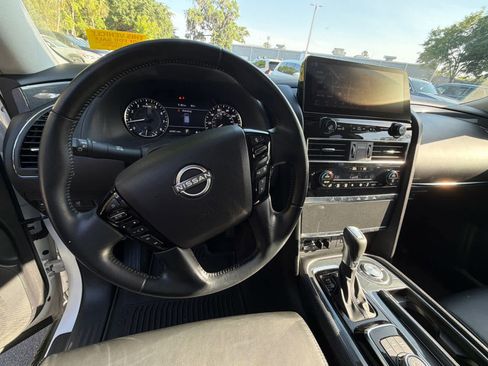 Used 2021 Nissan Armada SV w/ SV Appearance Package RWD image 28