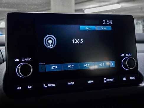 Certified 2025 Honda HR-V LX image 29