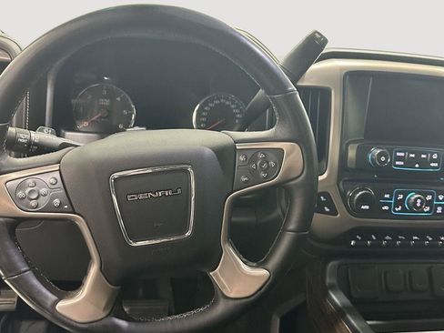 Used 2018 GMC Sierra 1500 Denali w/ Denali Ultimate Package AWD/4WD image 9