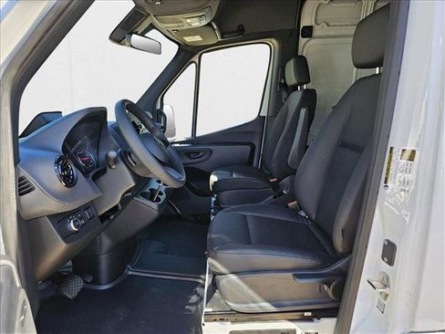 New 2025 Mercedes-Benz Sprinter 2500 image 14
