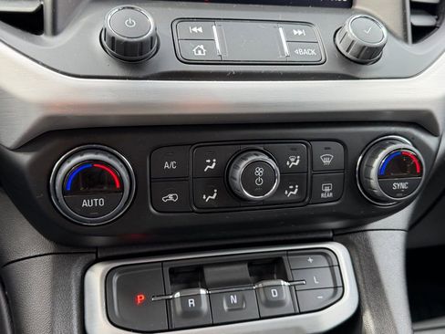 Used 2023 GMC Acadia SLE w/ Driver Convenience Package image 23