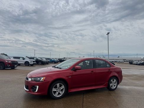 Used 2017 Mitsubishi Lancer ES AWD/4WD image 10